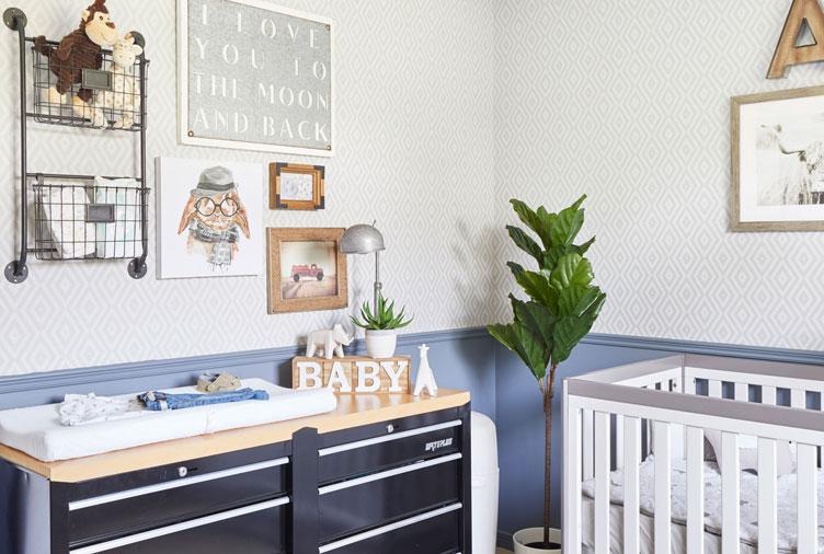 A multi-function changing station keeps ⁢a‍ Boy Nursery stylish and practical