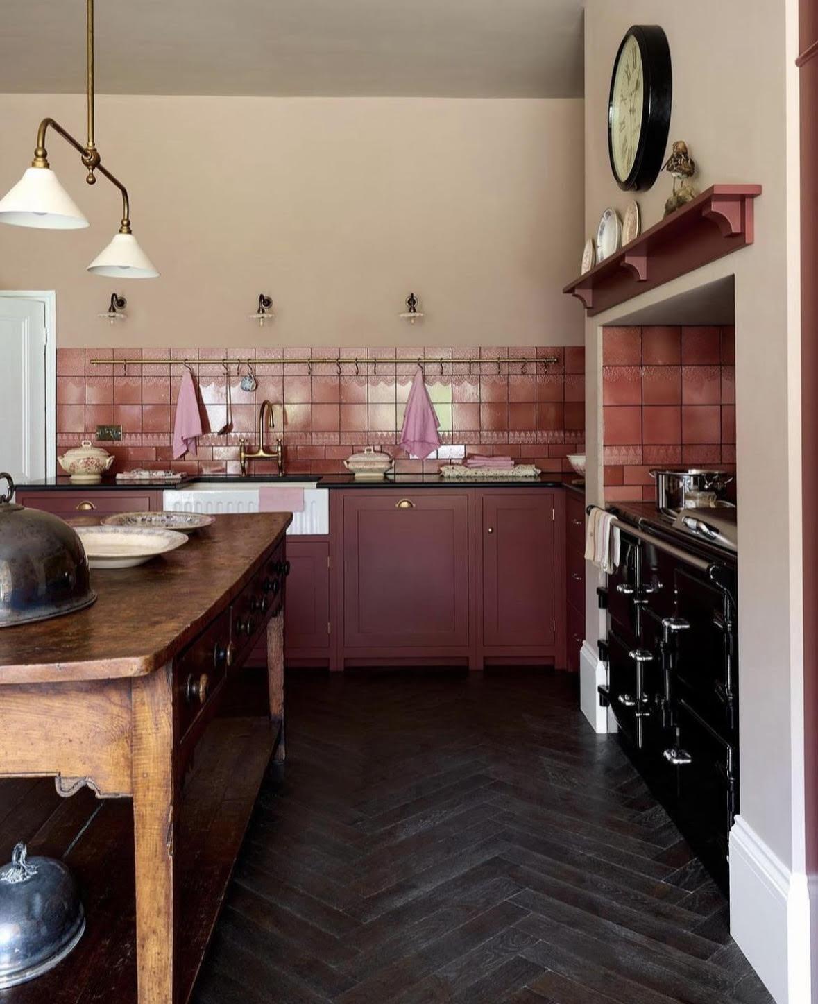 Define cooking zones with ‌decorative rugs in your burgundy ‍kitchen layout