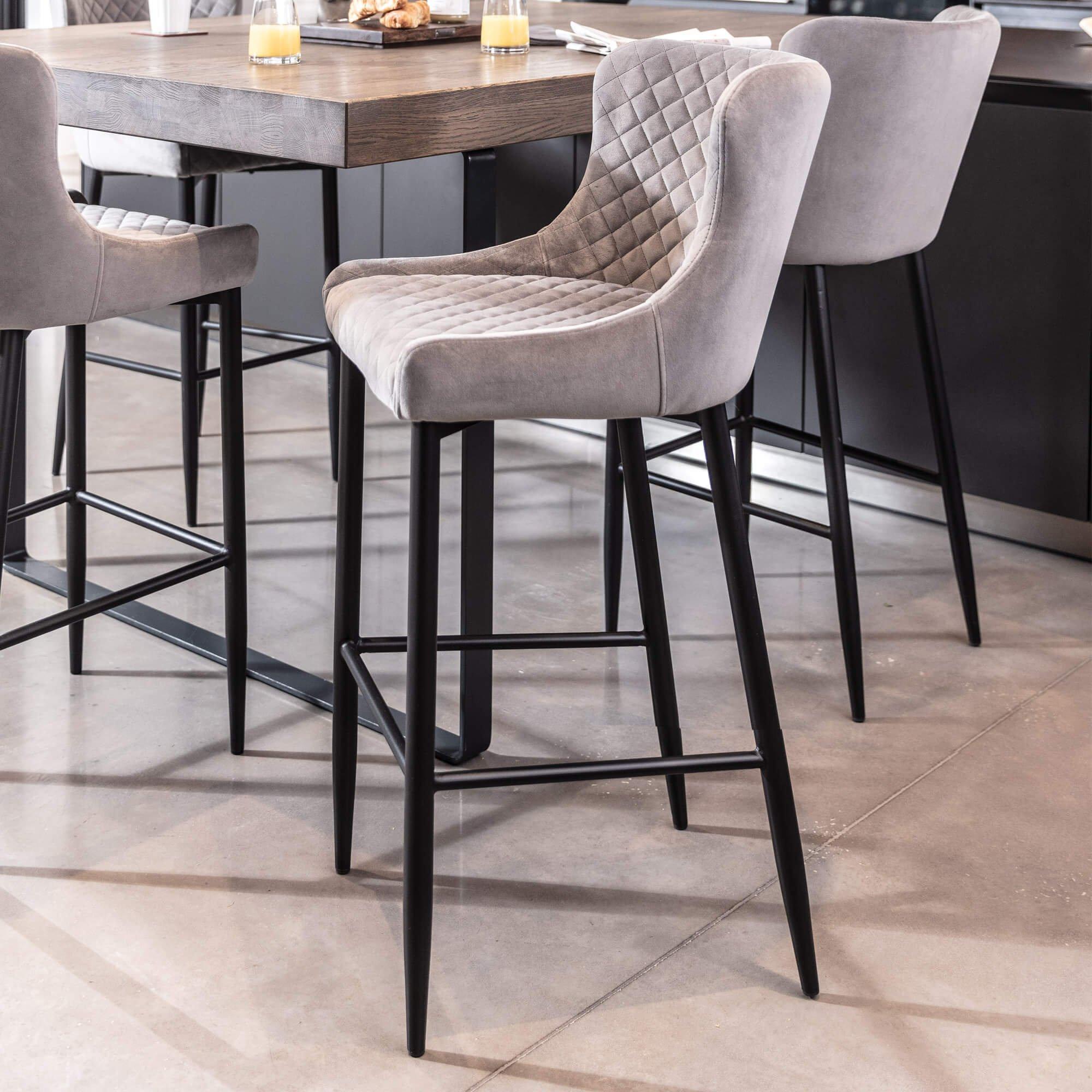 Stylish bar stools enhance the ⁣social vibe in your eat-in kitchen