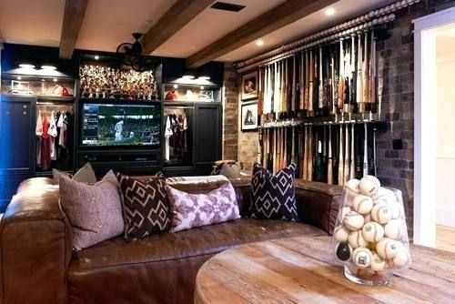 Baseball Room Decor Ideas | Baseball theme room, Eclectic living .