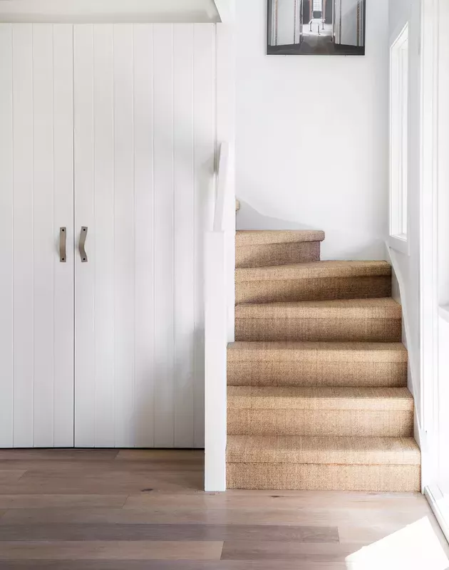 Choosing the Perfect Carpet for Your
Stairs: The Ultimate Buying Guide