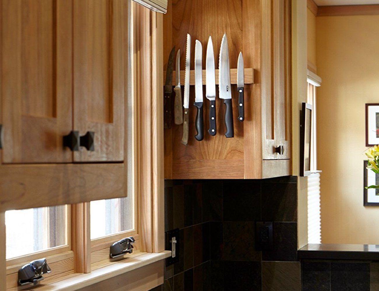 Implement a magnetic knife strip for easy access in your‍ galley kitchen