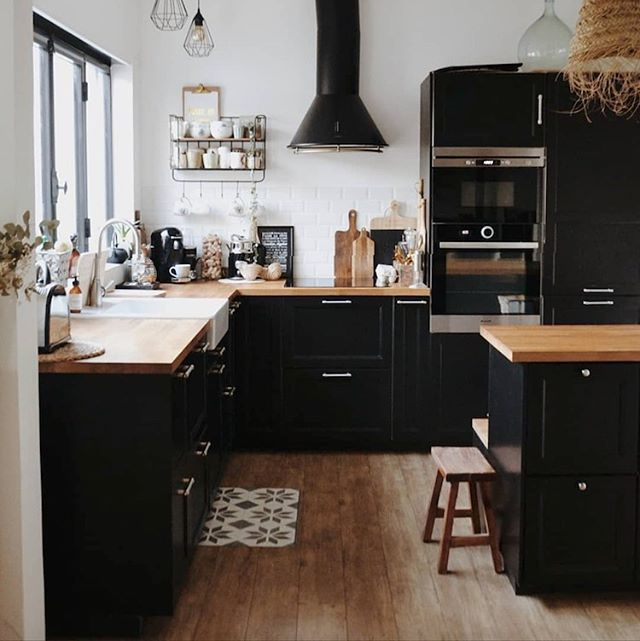 black-kitchen-cabinets.png