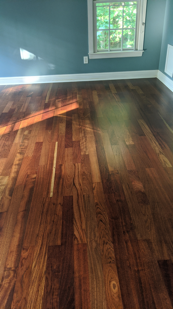 How to decorate your home with brazilian
cherry hardwood flooring?