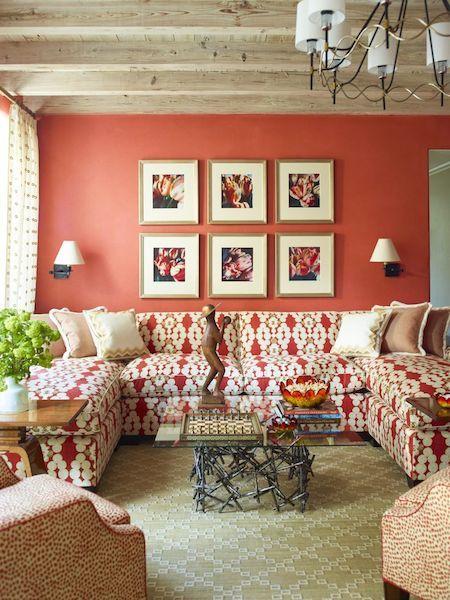 Statement Couches: Select bold upholstery to make your ‍living ‍room‍ seating a centerpiece