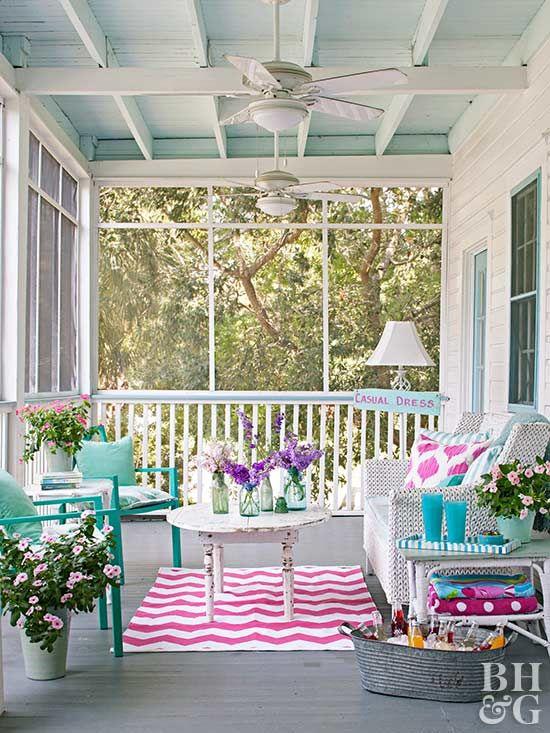 Paint ⁣your screened porch​ in cheerful colors to energize⁤ your outdoor oasis