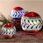 3 Expert Tips To Choose Christmas Decorative Accents - Visual Hu