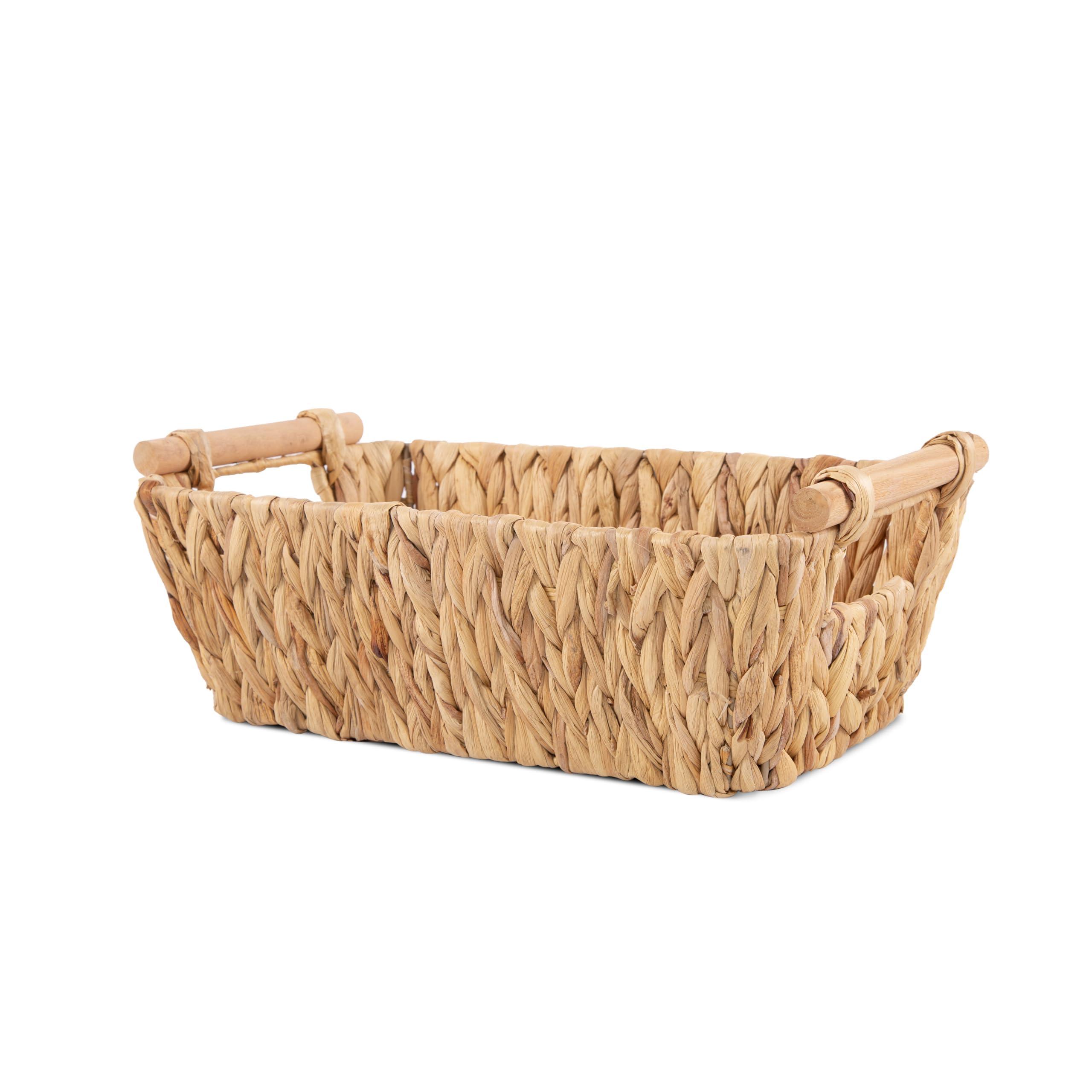 Display baskets for organized,⁤ stylish⁢ storage in narrow bathroom