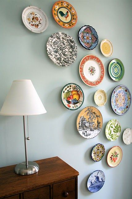 mmmcrafts: corners of my house: foyer plate wall | Plate wall .