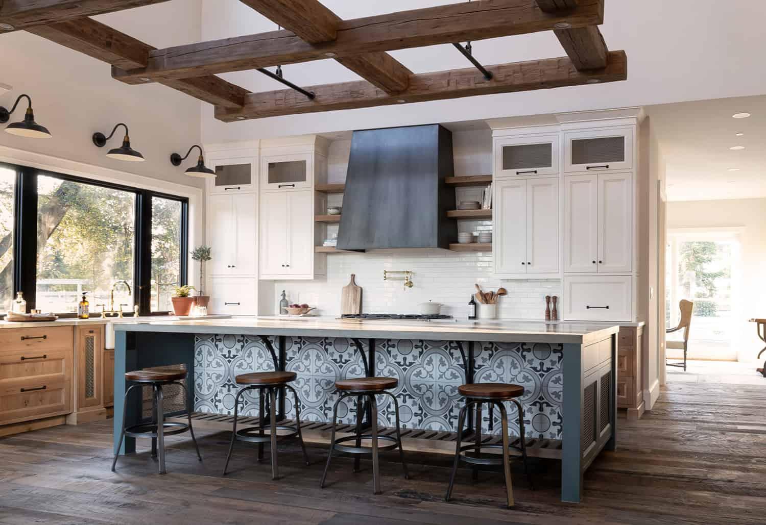 Open concept layouts promote flow and connectivity in your farmhouse kitchen