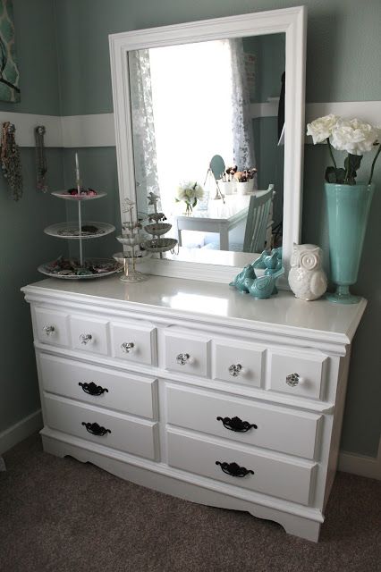 dresser top organization...love the jewelry in tiered dishes (put .