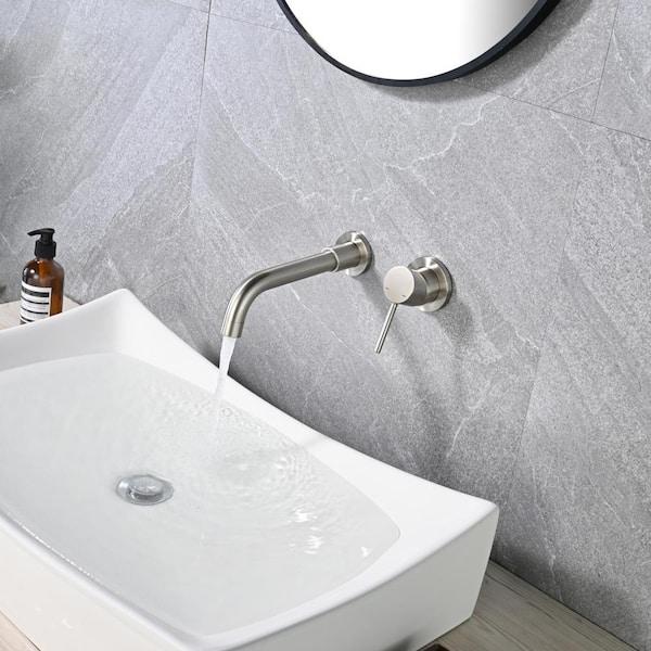 Opt for wall-mounted faucets ⁣to free up counter‌ space in ​narrow bathrooms