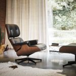 Vitra Eames Lounge Chair, new size, American cherry - black .