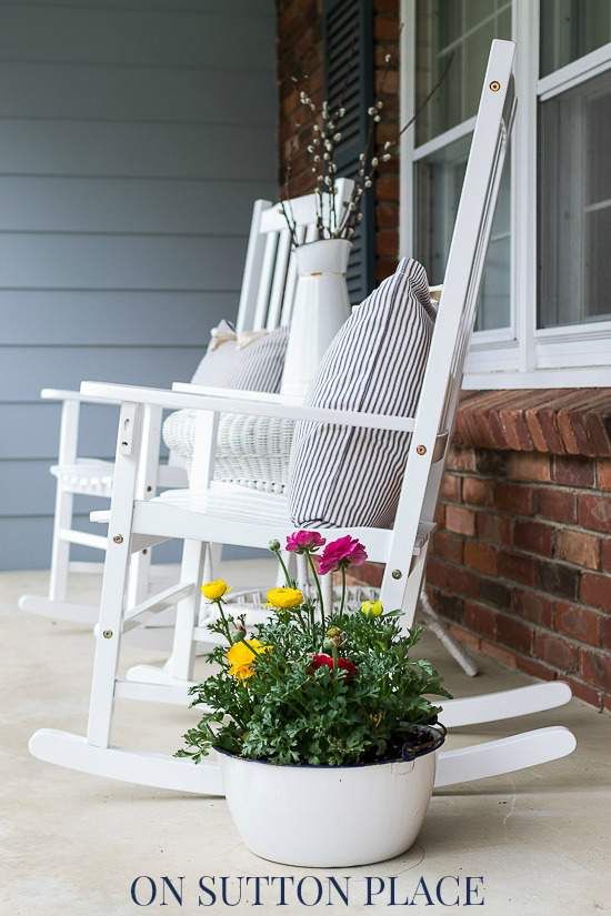 Spring Farmhouse Porch - On Sutton Place | Front porch decorating .