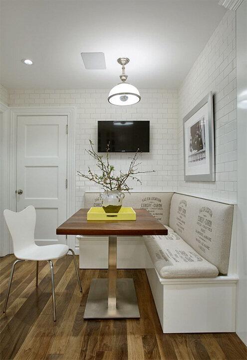 Incorporate a​ cozy banquette seating to create an ⁢inviting eat-in kitchen atmosphere