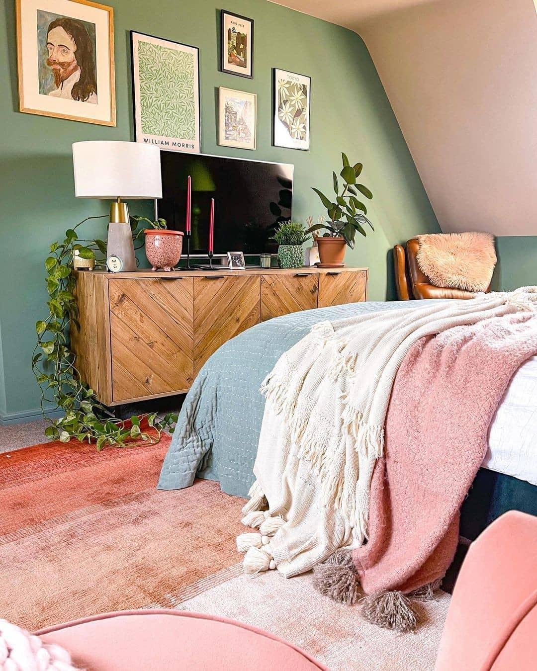 Choose a bold color palette to make her teen girl bedroom feel vibrant