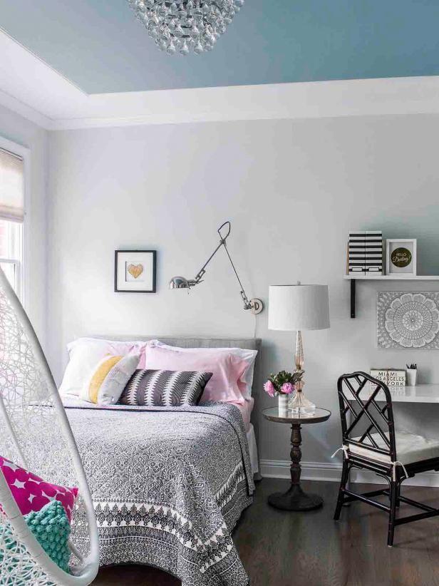 Use a color scheme that resonates with your teens interests in their bedroom