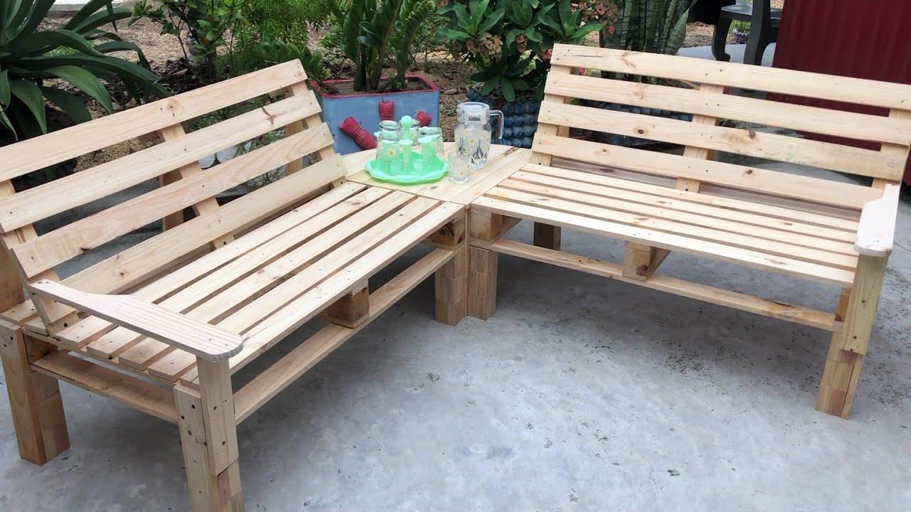 Pallet‌ Garden ‍Bench: Combine seating and gardening with ⁤a functional ​and charming pallet bench