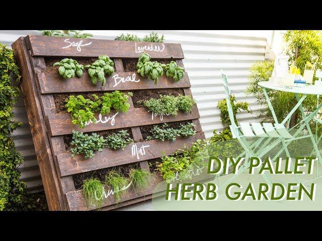 Herb​ Pallet Garden: Create ‌an aromatic​ herb haven using a simple horizontal pallet ⁢setup