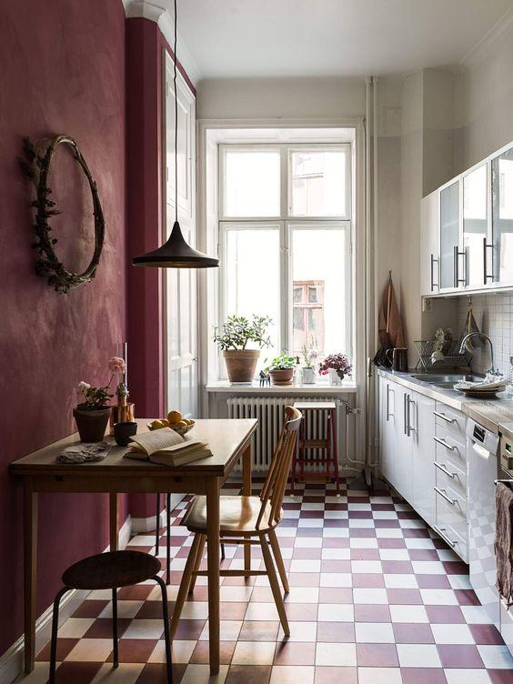 Incorporate sleek white ⁣cabinetry to create‍ a striking contrast ⁣in ⁤your burgundy ‍kitchen