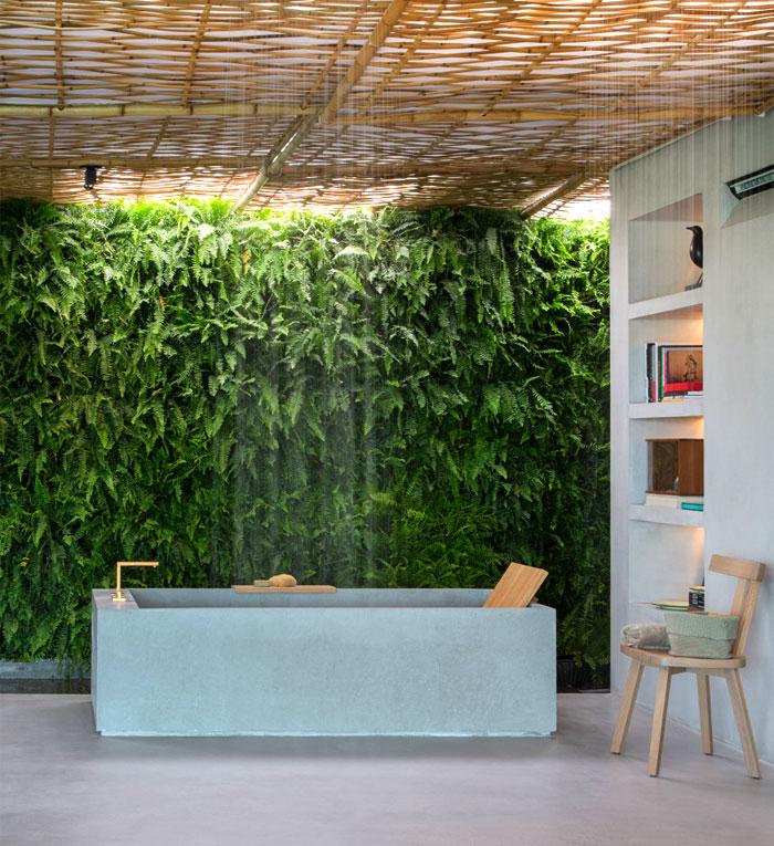 Unique plants bring life and color to your eclectic bathroom design