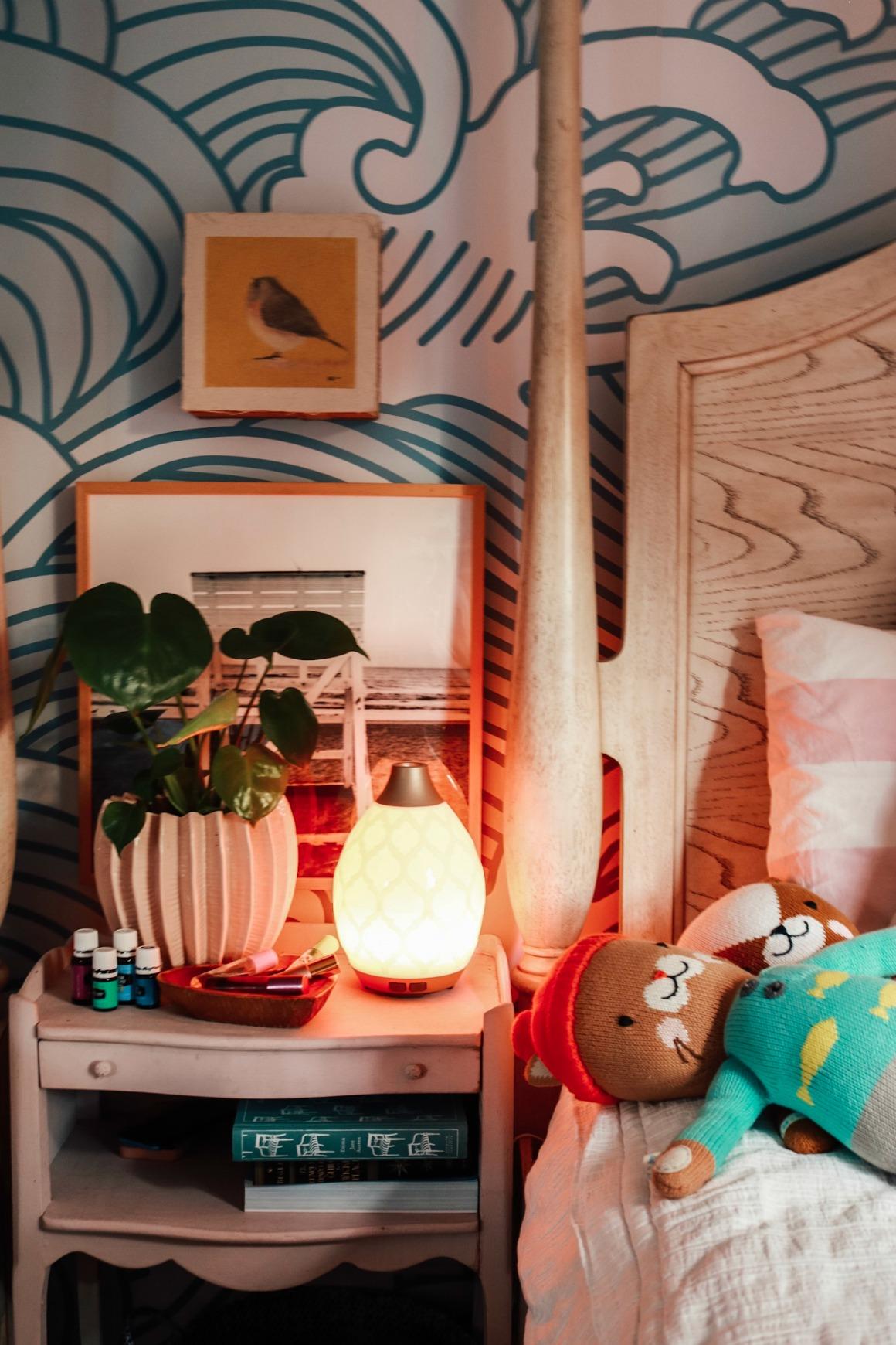 Scented candles or diffusers create a relaxing atmosphere in your teen girl bedroom