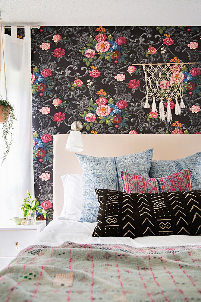 Mixing patterns adds personality to your ⁤unique Bedroom‌ Trend