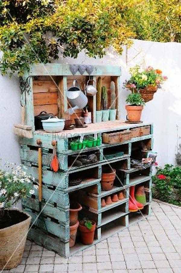 Pallet ‌Garden Storage: Incorporate hidden storage within pallet designs for tools and supplies