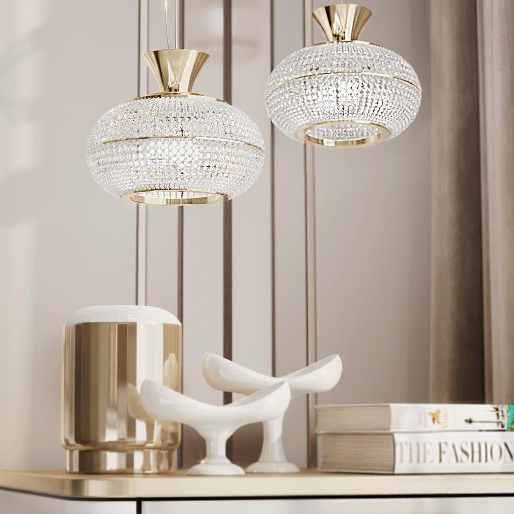 Replace standard lighting with‌ pendant ‌lights to add ‌a touch⁣ of ‌elegance