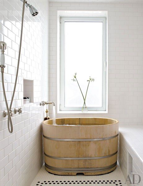 19 Japanese Soaking Tubs That Bring the Ultimate Comfo