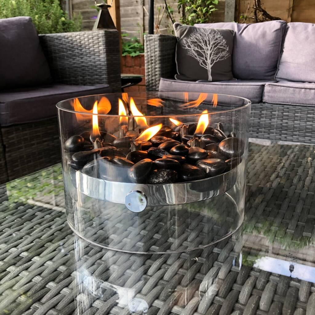 Introduce a⁣ tabletop fire​ bowl for ​warmth on chilly evenings‌ in your⁢ screened porch