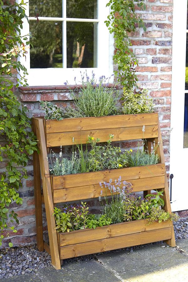 Herb garden planters for fresh flavors within your farmhouse kitchen