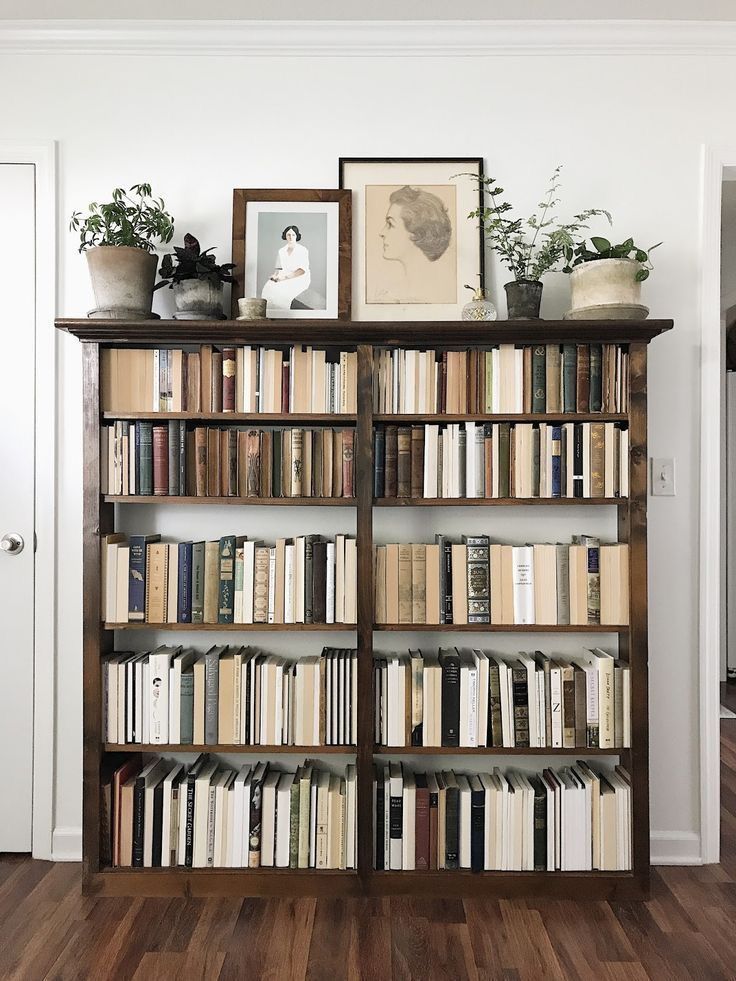 Tips to select large bookcase to arrange
  your books
