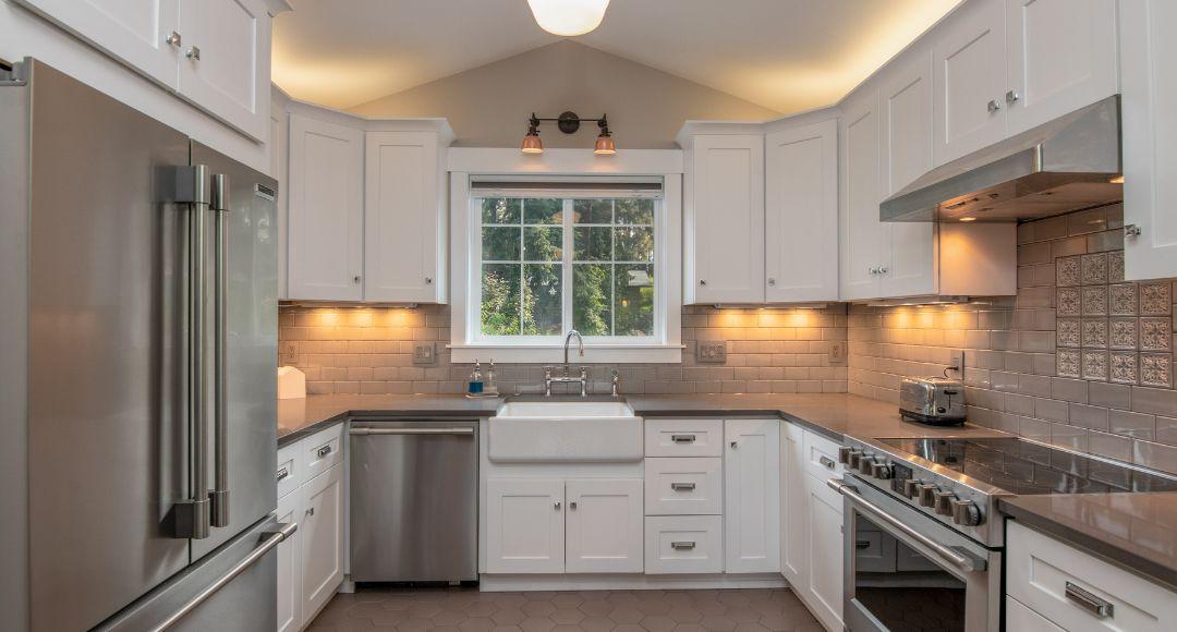 Install under-cabinet ​lighting to ⁢illuminate dark​ corners of your​ galley kitchen