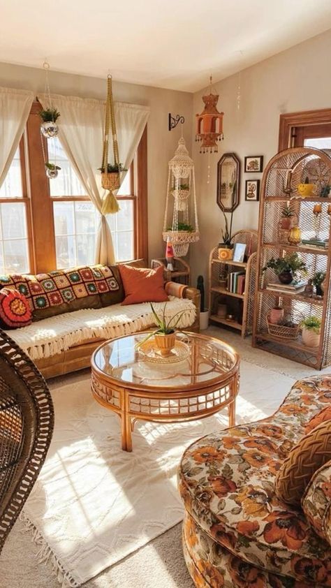 24 Unique Ideas to Create Your Perfect Eclectic Living Room