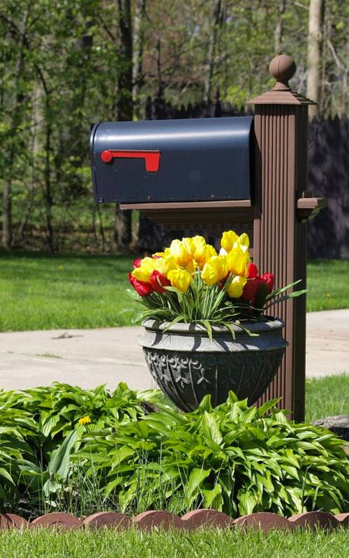 15 Mailbox Planter Ideas To Spruce Up Your Street | Mailbox .
