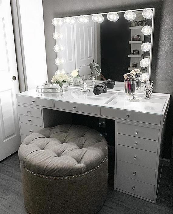 Hollywood Makeup Vanity Mirror with Lights-Impressions Vanity | Et