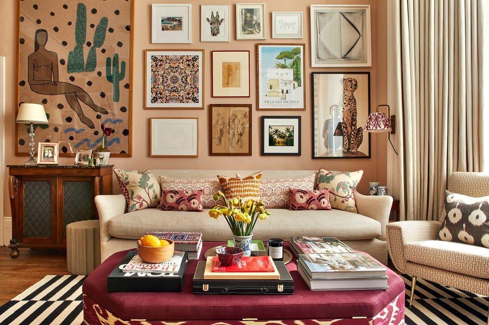 Use⁣ mismatched furniture styles​ to create an inviting and spirited‌ eclectic living ⁤room