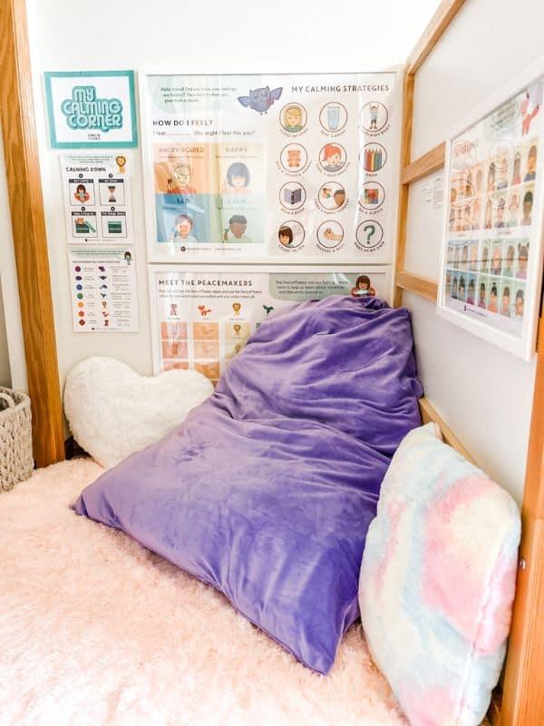 A cozy blanket for snuggling in‍ your Nursery Nook