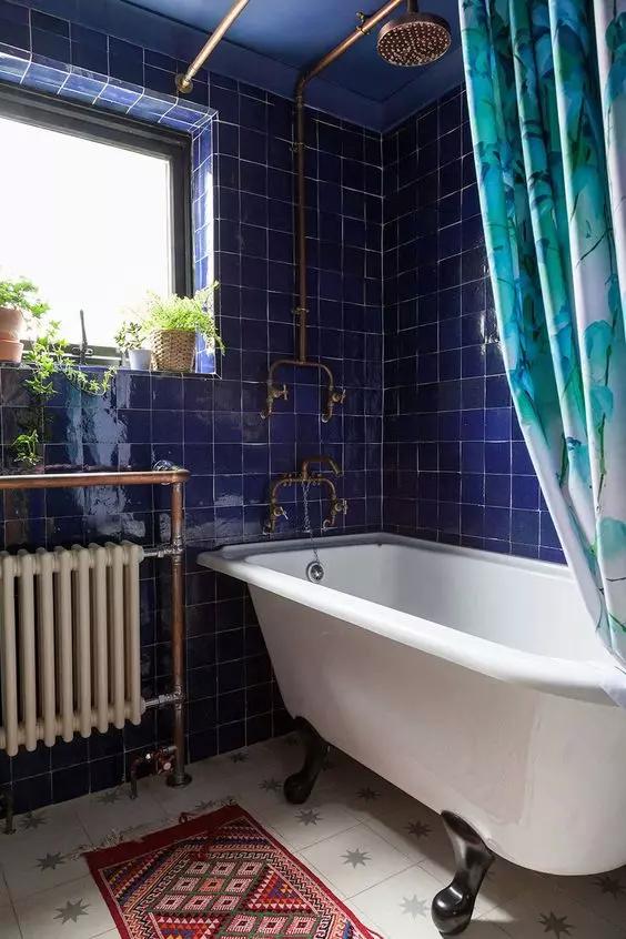 Layer various ​textiles for ‍a cozy feel in your eclectic bathroom