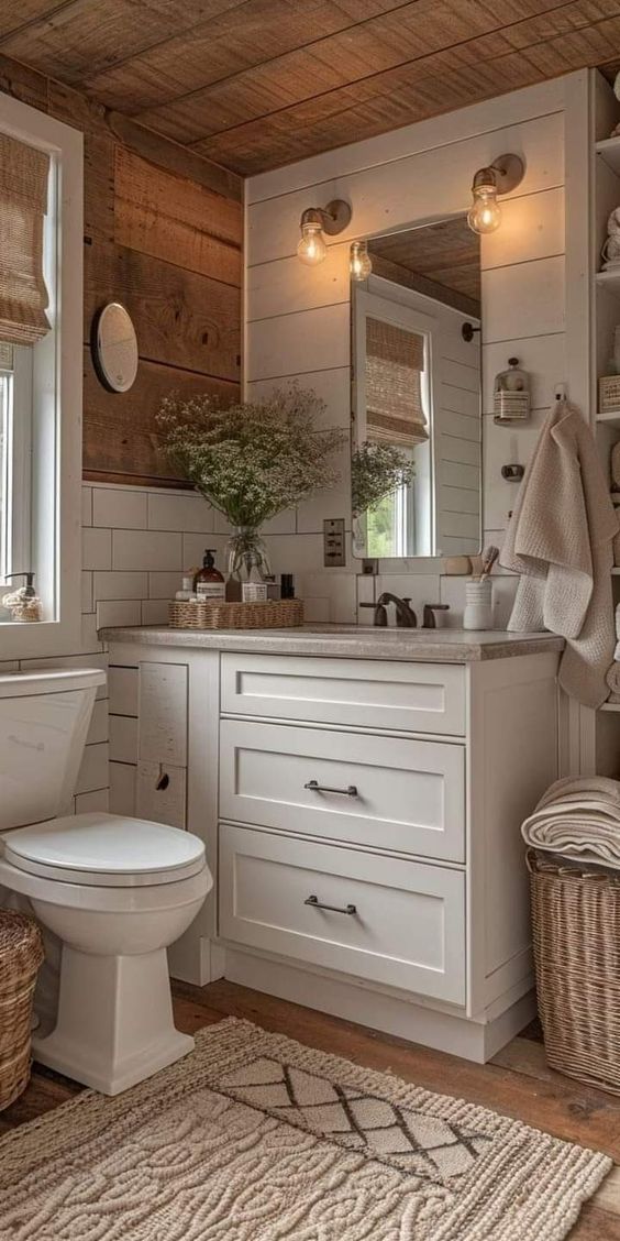 Exquisite Makeovers: Elevate Your Powder Room with These Luxe Design Ideas