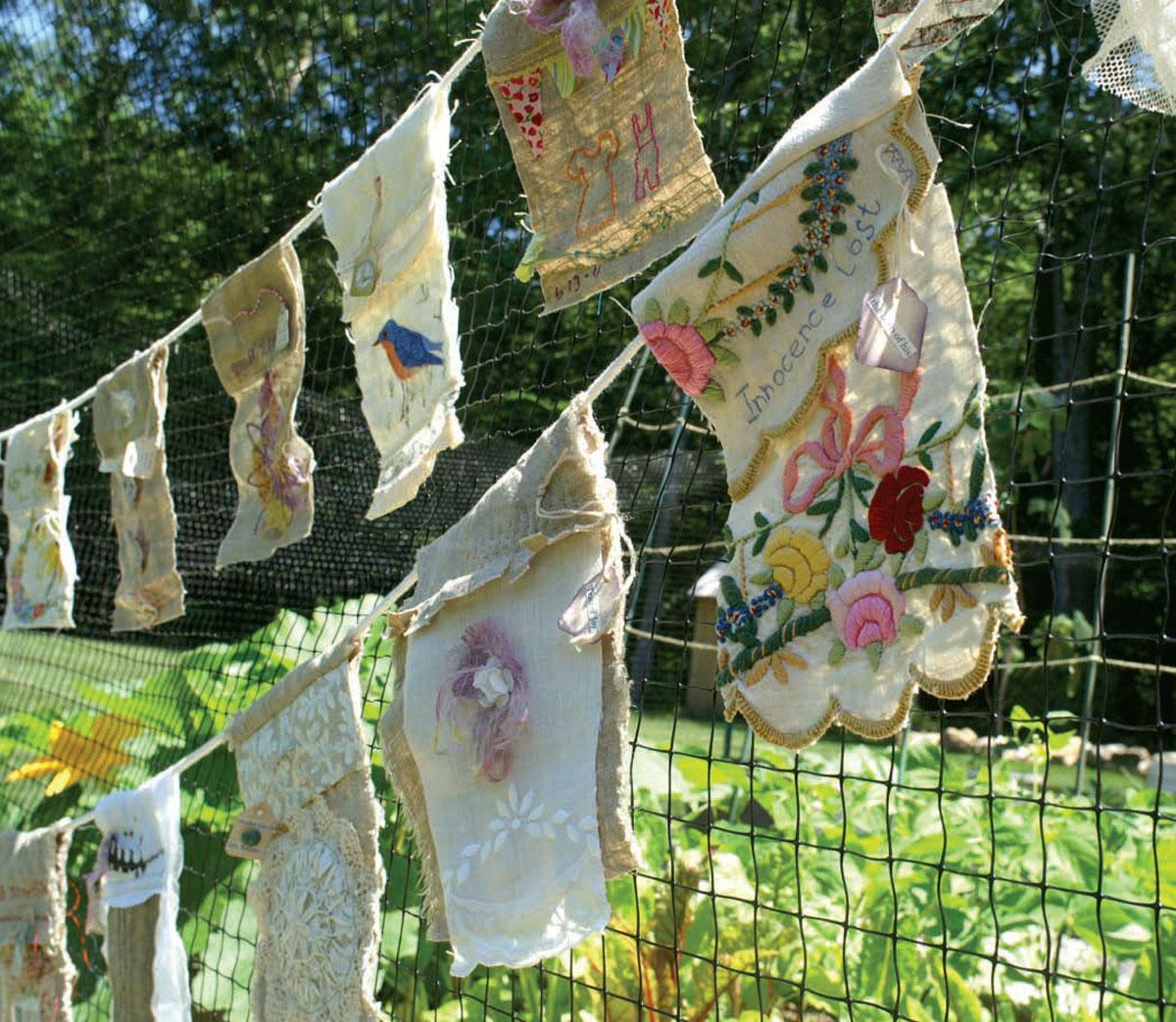 Hand-painted prayer flags flutter ‍gently,⁤ promoting peace in your Zen Garden