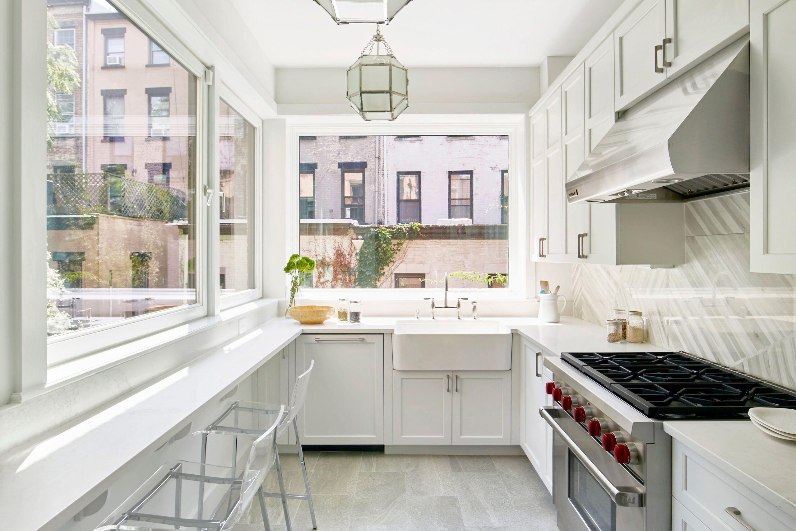 Utilize vertical space with floating shelves in your galley ⁤kitchen for extra storage