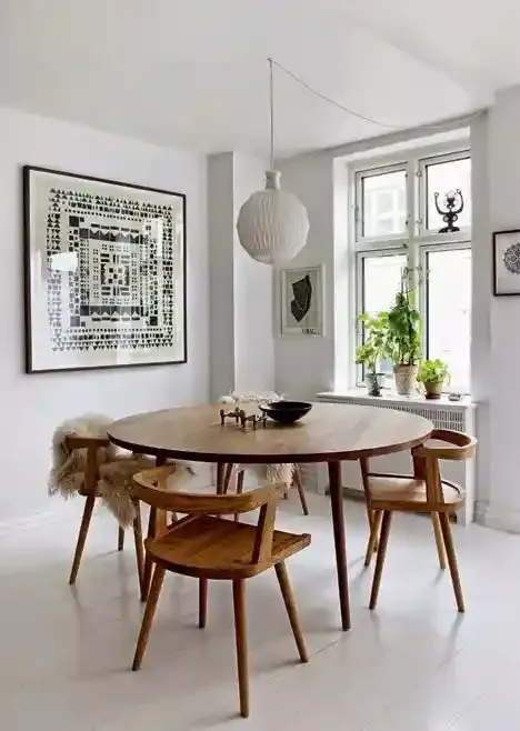 Enhance your kitchen with some round
dining room tables