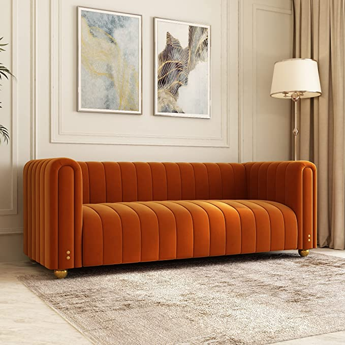 Reasons you should make purchase of the
sofa made with the right sofa design online