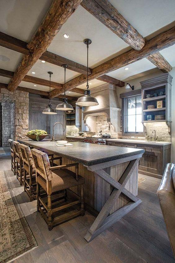 Rustic wooden⁤ beams add ⁤warmth to your farmhouse kitchen’s charming⁤ atmosphere