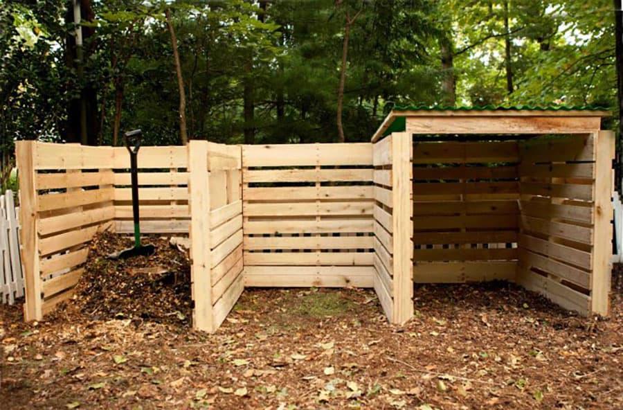 Create a⁤ pallet garden fence to shelter delicate plants from wind⁢ and pests