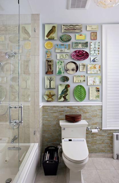 Curate art pieces that resonate with your eclectic bathroom style