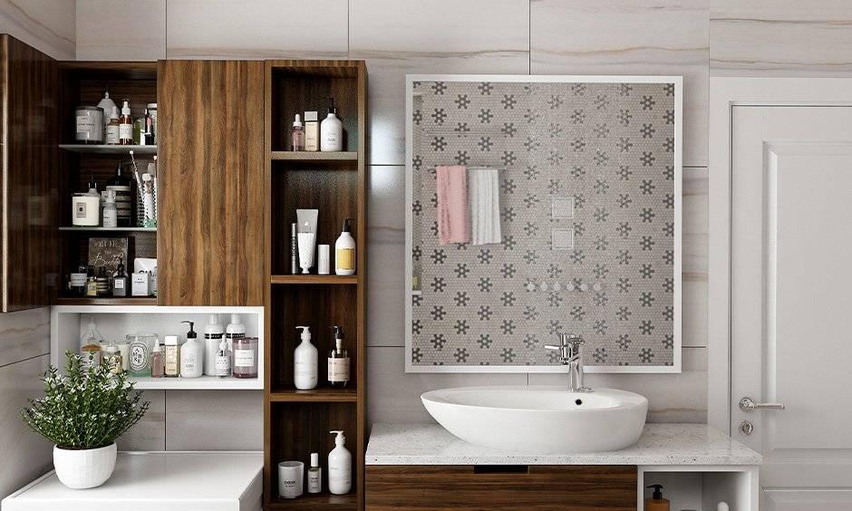 Utilize vertical storage to maximize⁢ your small bathroom space effectively