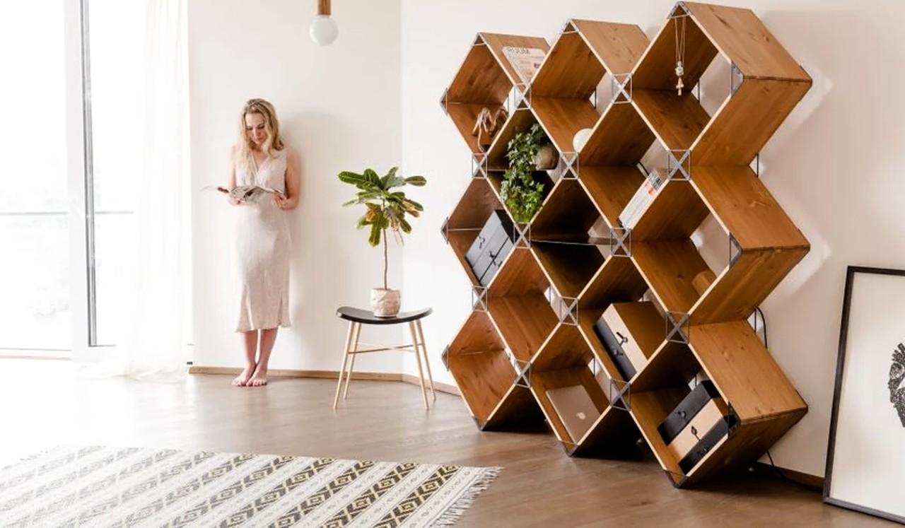 Invest in modular‌ shelving to showcase art in your living‌ room